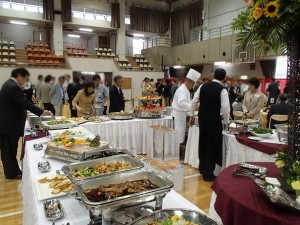 いつもの体育館とは趣が異なります。