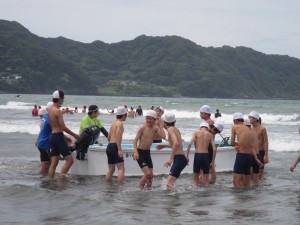 成城の船を海に出す上級クラス