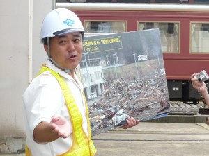 車両基地では被害状況のパネルも紹介してもらいました