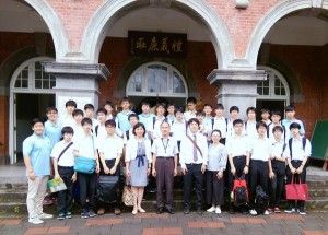 台湾随一の名門、建国高級中学を訪問しました。