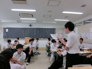 議論に熱が入る。みんなが引き込まれていく。