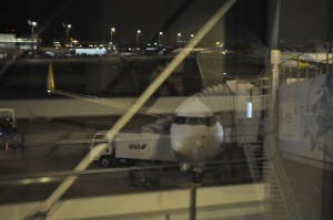 20時25分、ようやく羽田空港到着