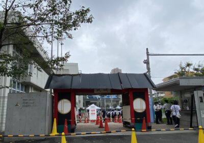 すこし曇り空