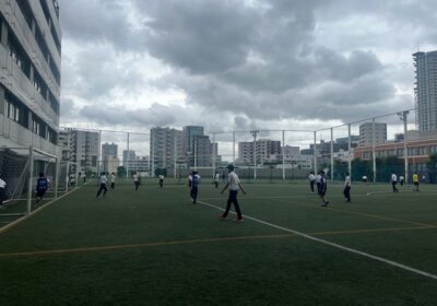 少しグラウンドが濡れてても、気にしないみたいです。