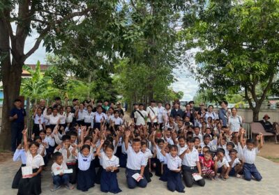 インタビューの合間に、現地の小学校を訪問させていただきました。