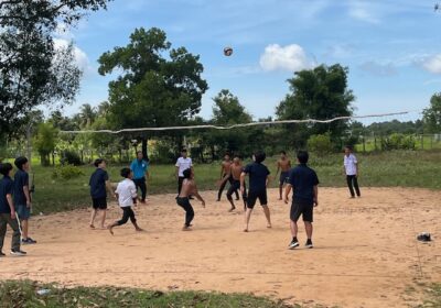 バレーボールは、人気のスポーツなんですね。みんな上手に、ラリーが続きます。
