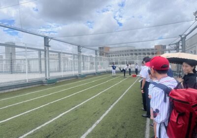 中学野球部：屋上でのスピードガン測定