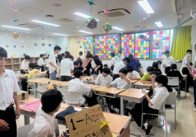 中１ミサンガ作り：とても賑わっていました。