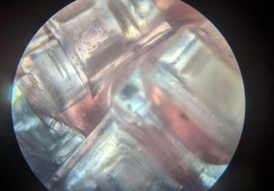 立方体や直方体、薄い板状も。