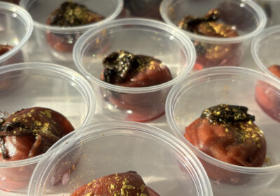 金粉でお化粧。出来上がり！