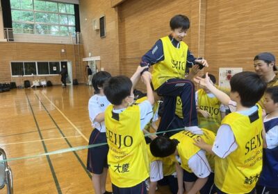 与えられたミッションは、安全にスズランテープを超えて、反対側に移動させることでした。
